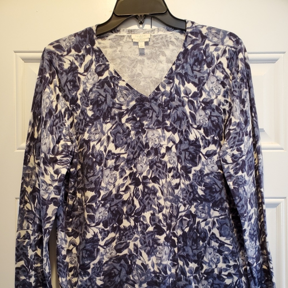 Petite Talbots Spring V-neck Sweater